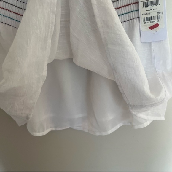 NWT Women’s Guess Off Should Striped Smocked Top With Flowy Bottom Size Small - Picture 8 of 11